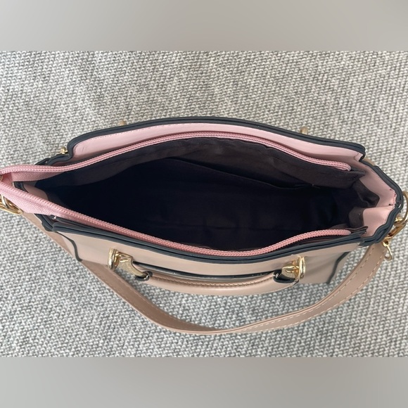 Chic Pink and Gold Satchel with Structured Design - Picture 13 of 16